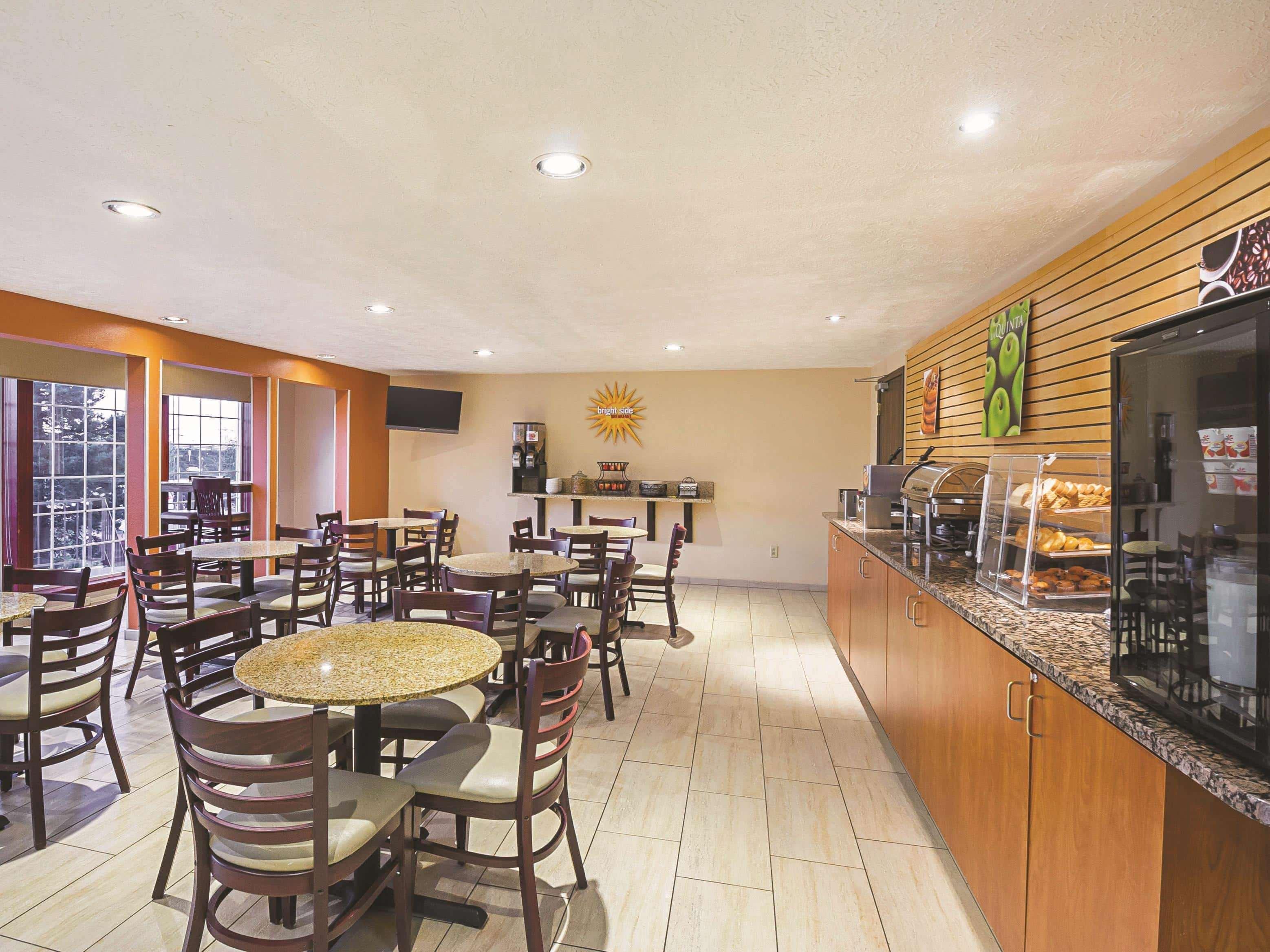 Hotel La Quinta By Wyndham Woodburn Exterior foto