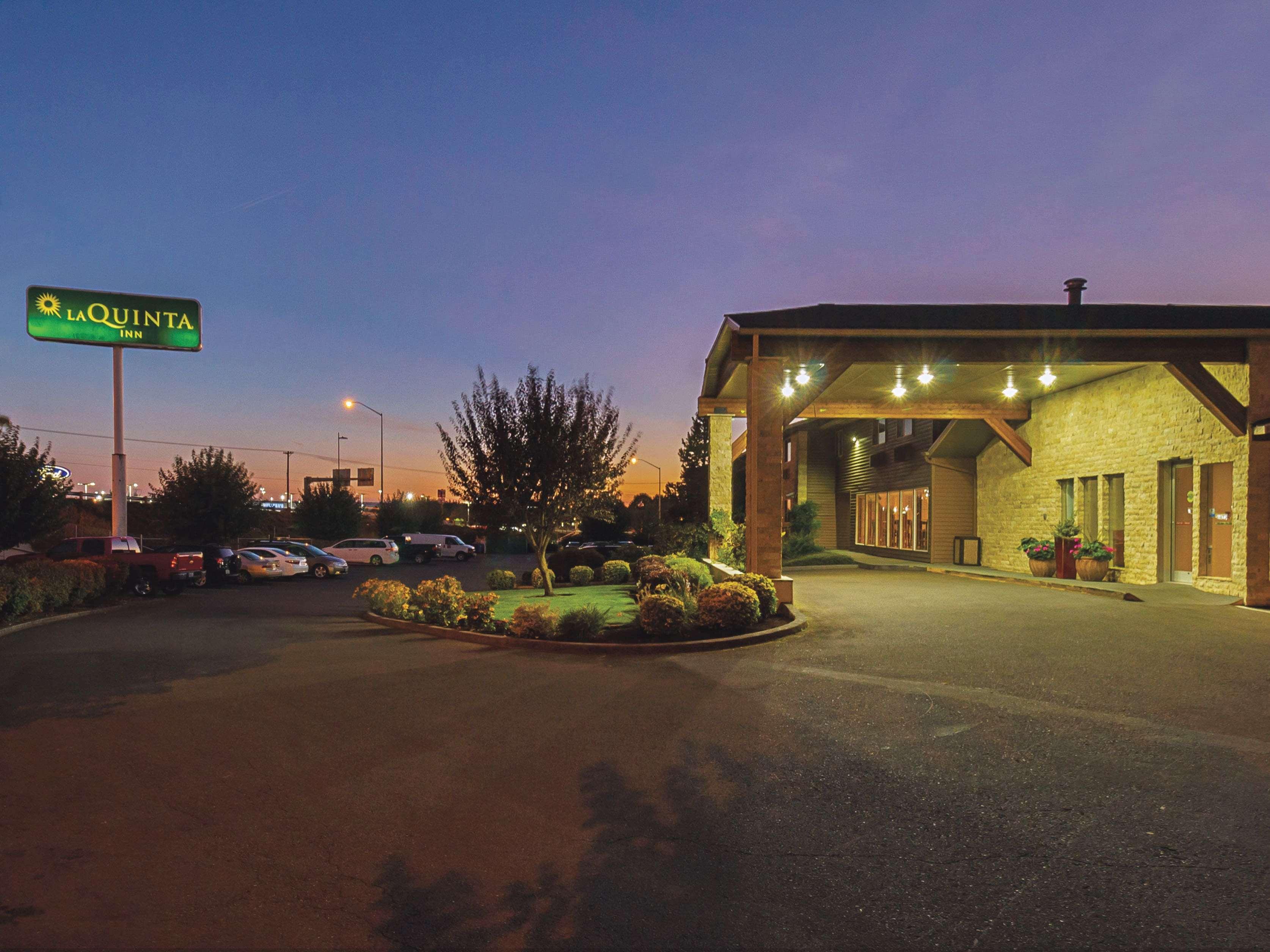 Hotel La Quinta By Wyndham Woodburn Exterior foto